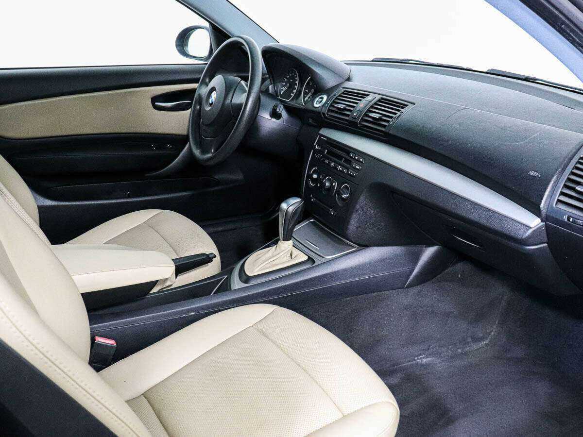 BMW 1 серии с пробегом — 2009 год. Фото: #6