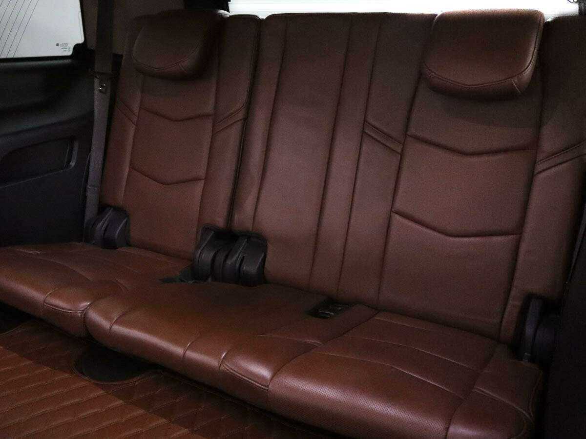 Cadillac Escalade с пробегом — 2019 год. Фото: #8