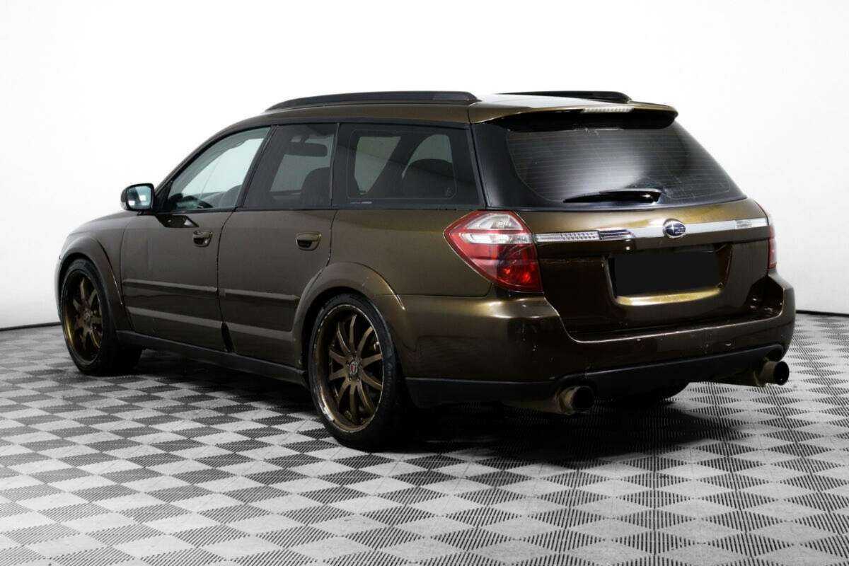 Subaru Outback с пробегом — 2004 год. Фото: #6