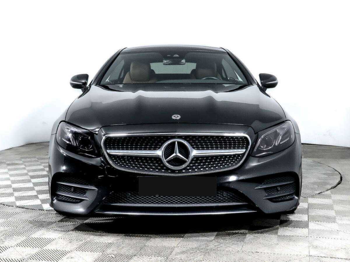 Mercedes-Benz E-Класс с пробегом — 2017 год. Фото: #1