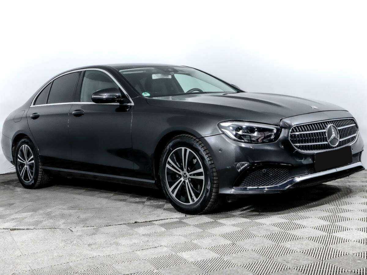 Mercedes-Benz E-Класс с пробегом — 2022 год. Фото: #2