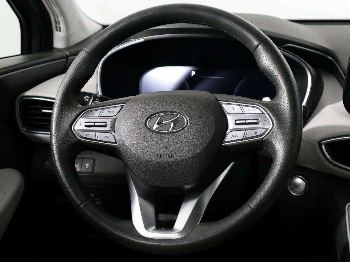 Hyundai Santa Fe с пробегом — 2021 год. Фото: #11