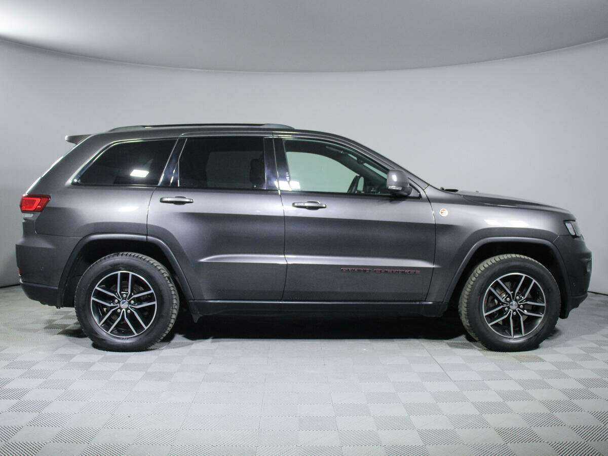 Jeep Grand Cherokee с пробегом — 2018 год. Фото: #3