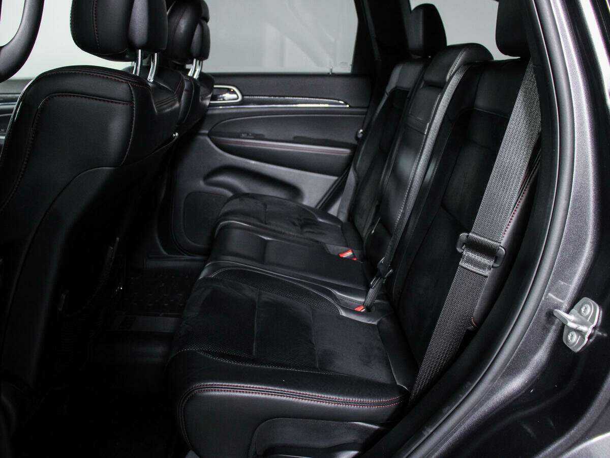 Jeep Grand Cherokee с пробегом — 2018 год. Фото: #9