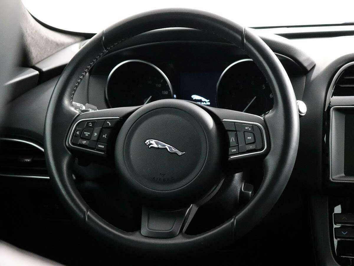 Jaguar F-Pace с пробегом — 2020 год. Фото: #11