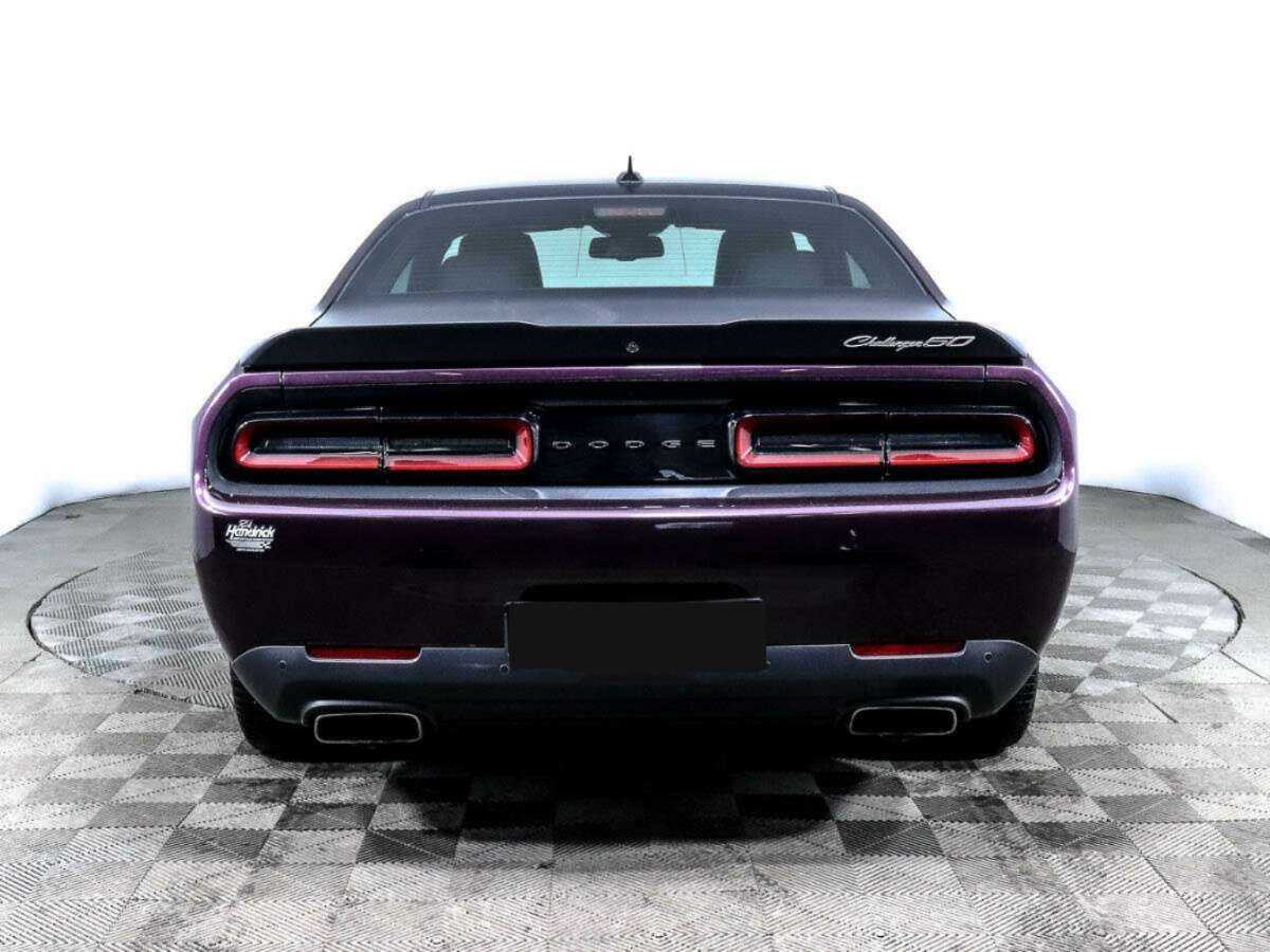 Dodge Challenger с пробегом — 2020 год. Фото: #4