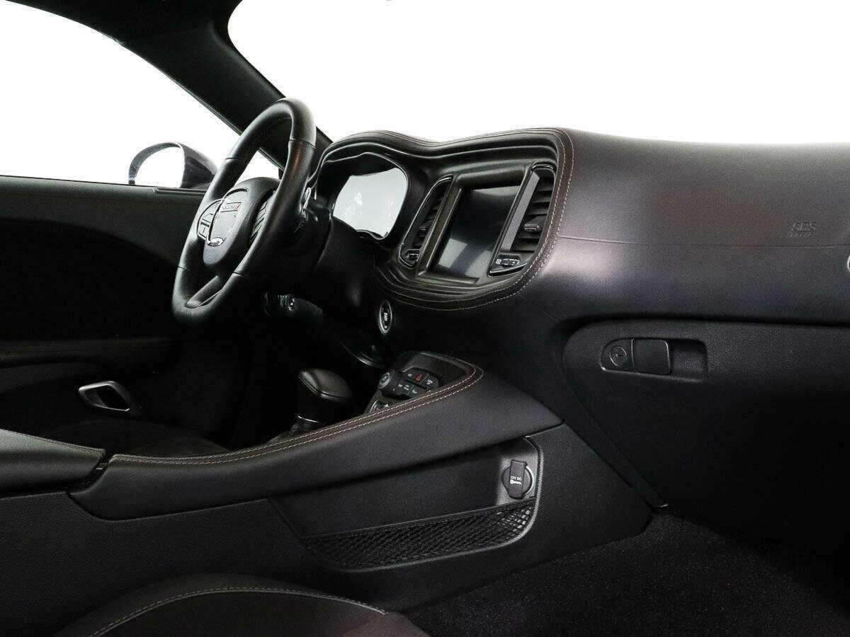 Dodge Challenger с пробегом — 2020 год. Фото: #6