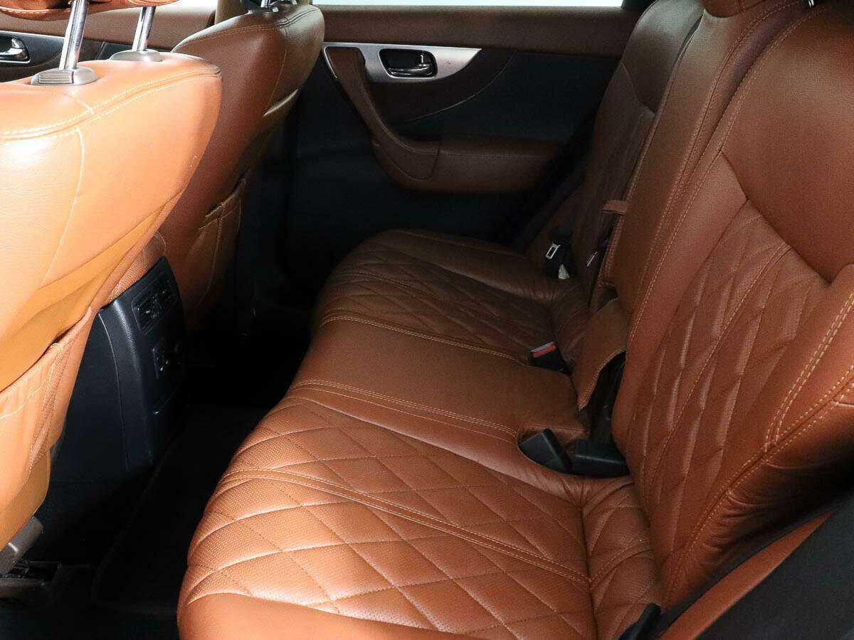 Infiniti FX с пробегом — 2008 год. Фото: #7