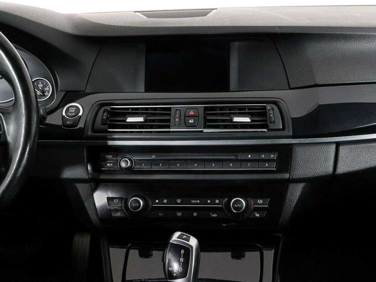 BMW 5 серии с пробегом — 2011 год. Фото: #9