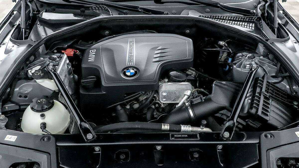 BMW 5 серии с пробегом — 2011 год. Фото: #12