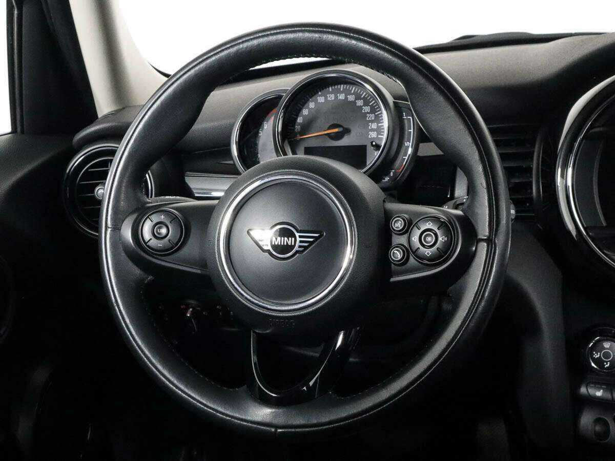 Mini Hatch с пробегом — 2019 год. Фото: #10