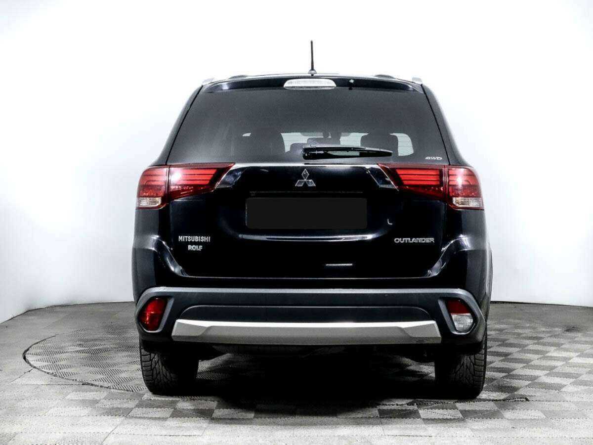 Mitsubishi Outlander с пробегом — 2015 год. Фото: #4