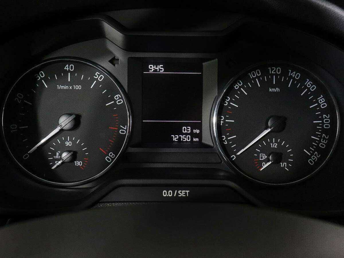 Skoda Octavia с пробегом — 2015 год. Фото: #8