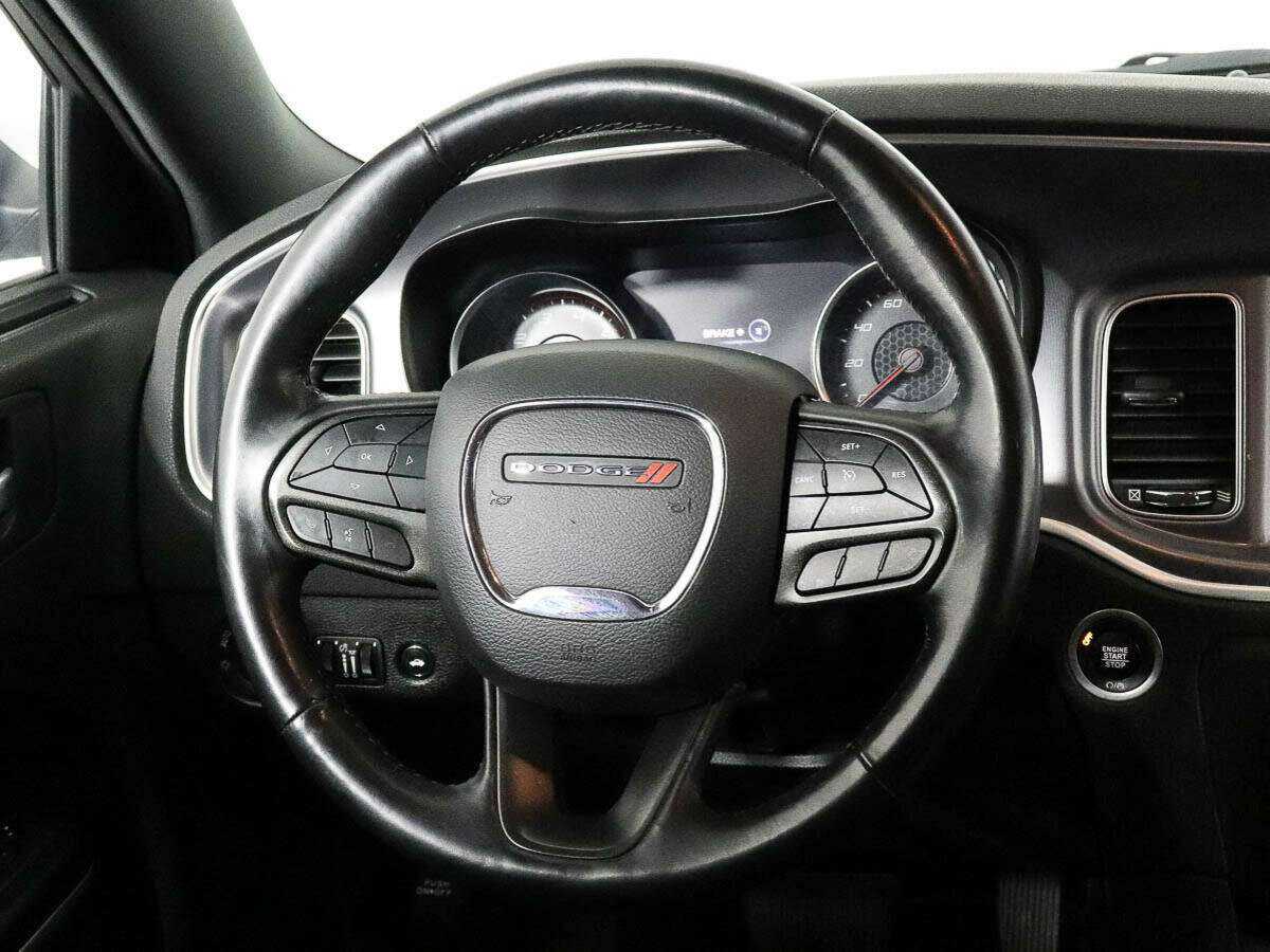 Dodge Charger с пробегом — 2020 год. Фото: #11