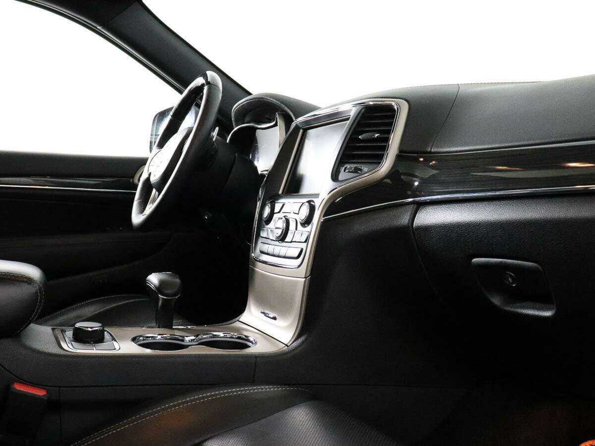 Jeep Grand Cherokee с пробегом — 2014 год. Фото: #6