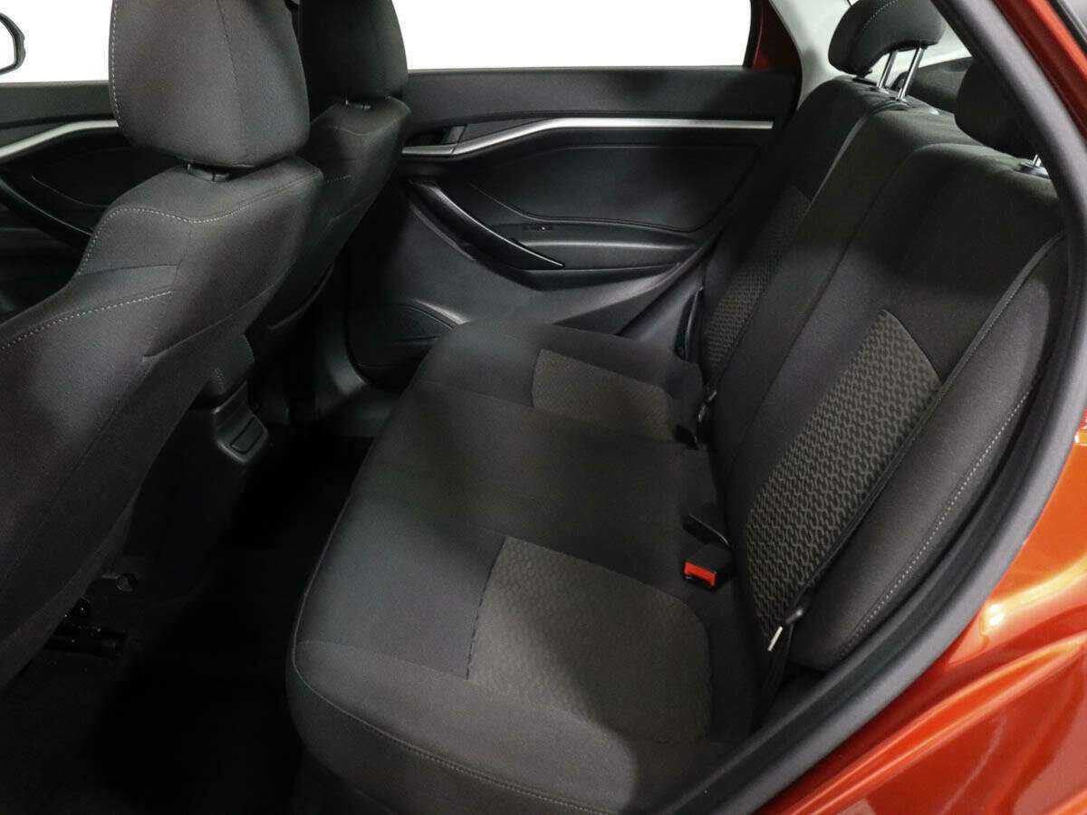 Lada (ВАЗ) Vesta с пробегом — 2021 год. Фото: #7