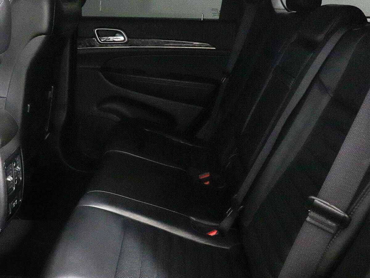 Jeep Grand Cherokee с пробегом — 2020 год. Фото: #8