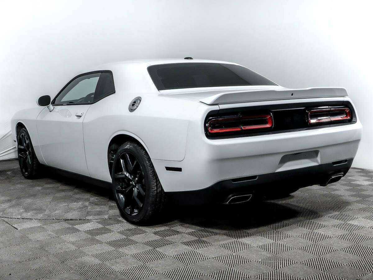 Dodge Challenger с пробегом — 2019 год. Фото: #5