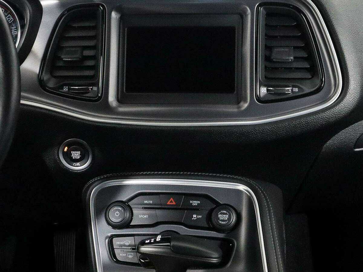 Dodge Challenger с пробегом — 2019 год. Фото: #10