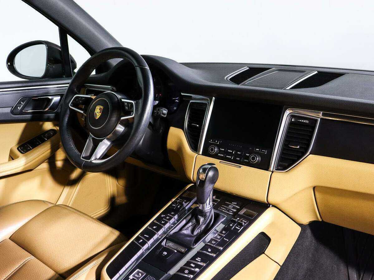 Porsche Macan с пробегом — 2018 год. Фото: #6