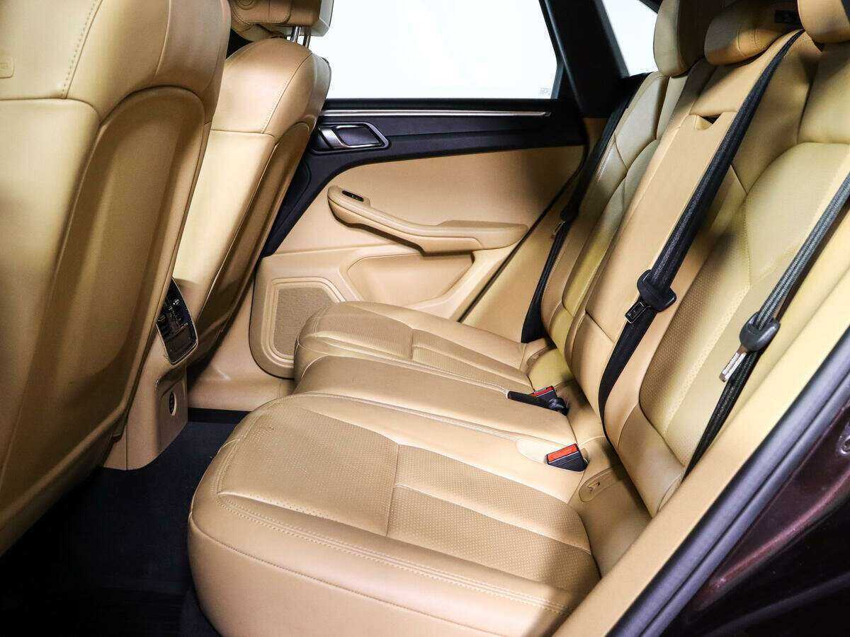 Porsche Macan с пробегом — 2018 год. Фото: #7