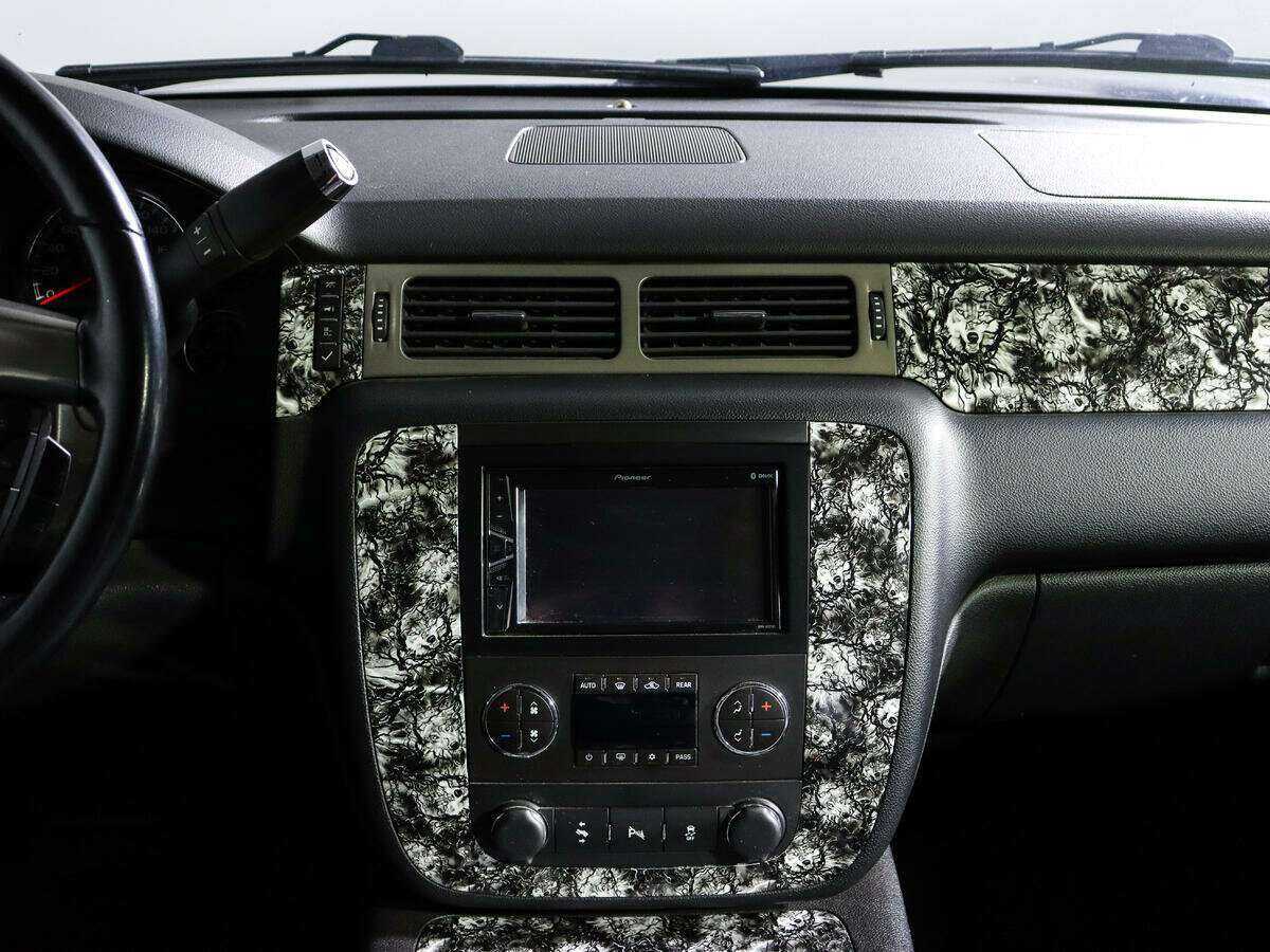 Chevrolet Tahoe с пробегом — 2013 год. Фото: #10