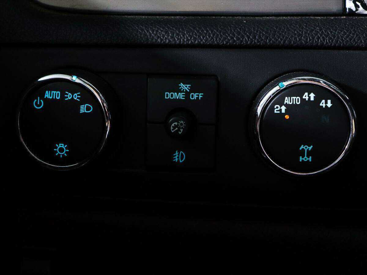 Chevrolet Tahoe с пробегом — 2013 год. Фото: #16