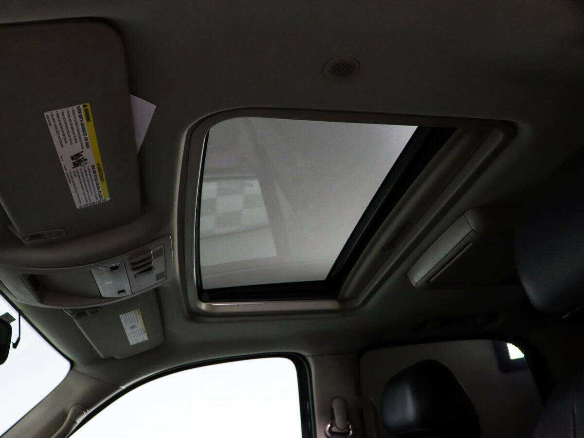 Chevrolet Tahoe с пробегом — 2013 год. Фото: #17