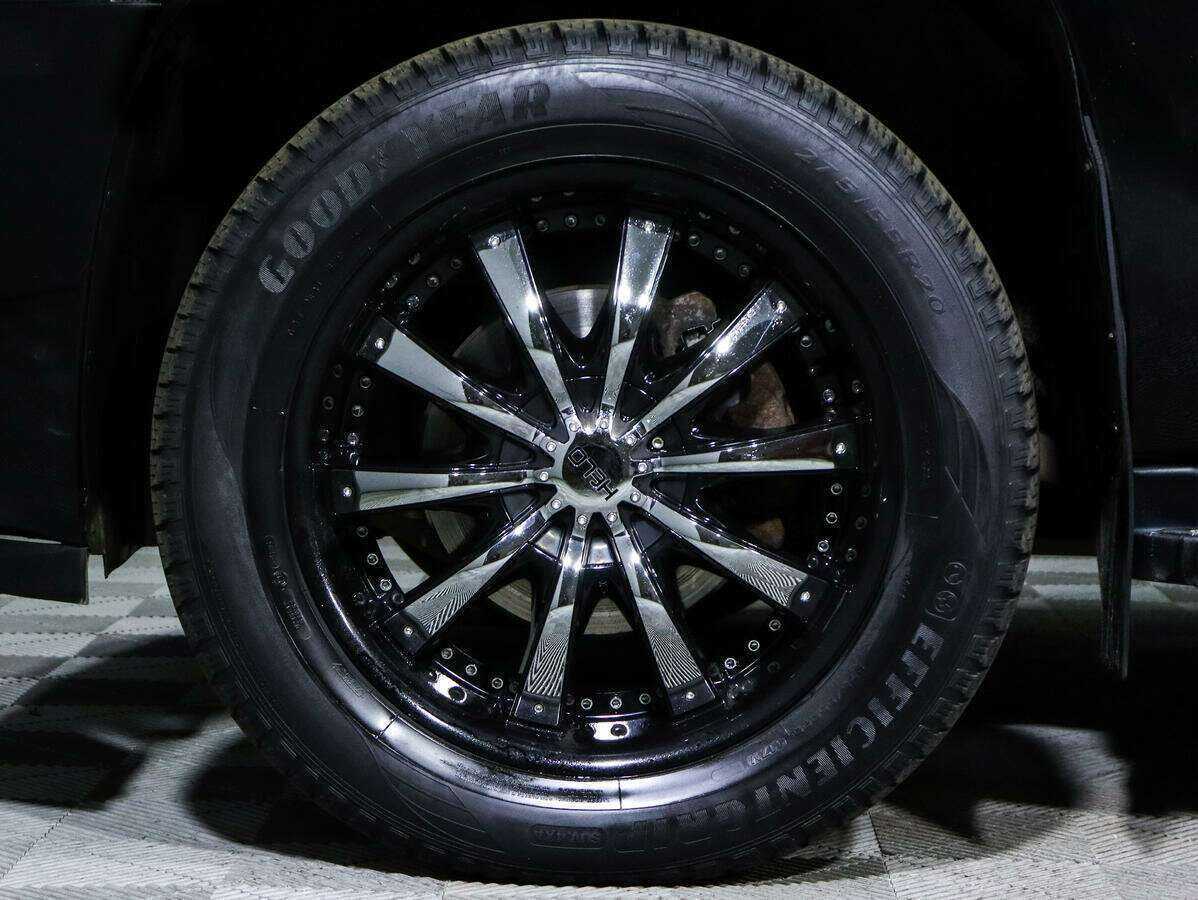 Chevrolet Tahoe с пробегом — 2013 год. Фото: #18