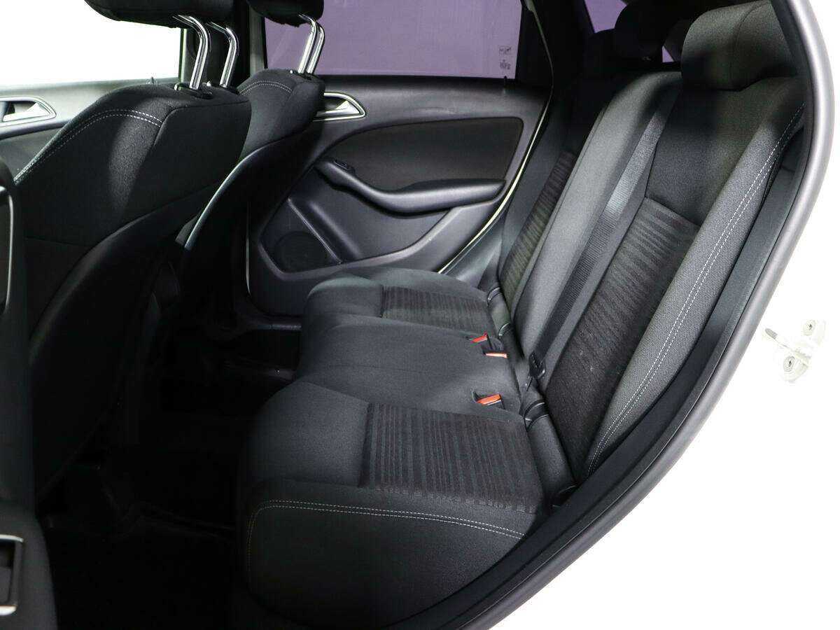 Mercedes-Benz B-Класс с пробегом — 2012 год. Фото: #8