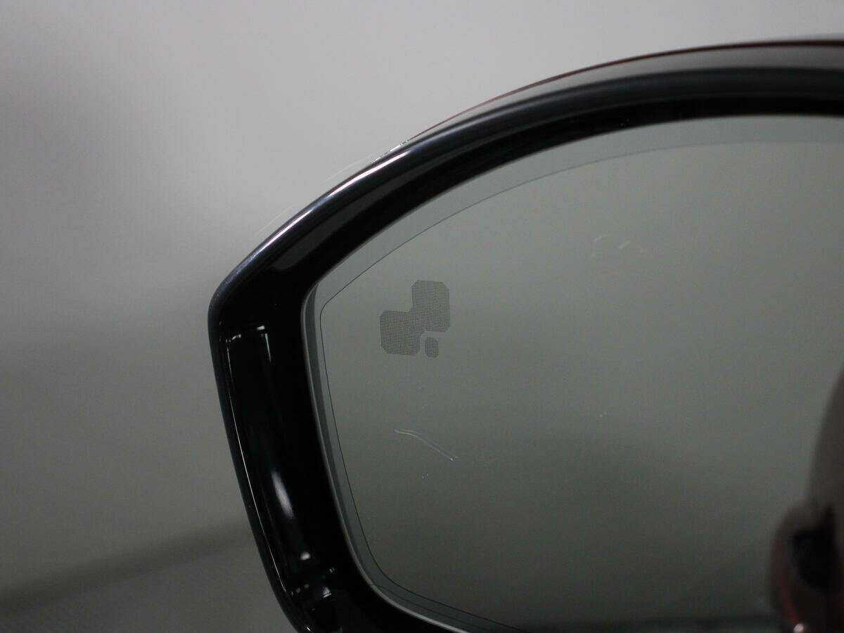 Jaguar F-Pace с пробегом — 2017 год. Фото: #13