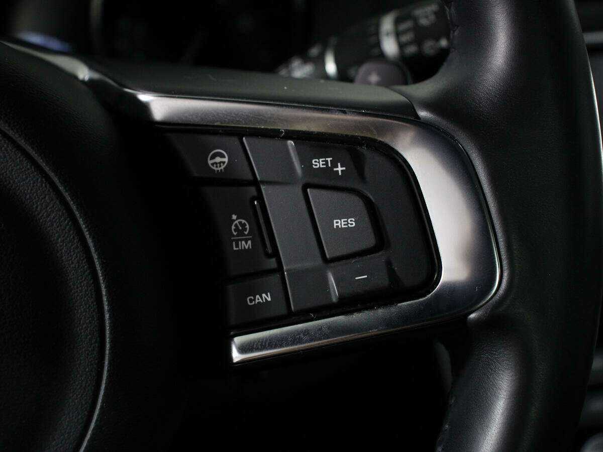 Jaguar F-Pace с пробегом — 2017 год. Фото: #17