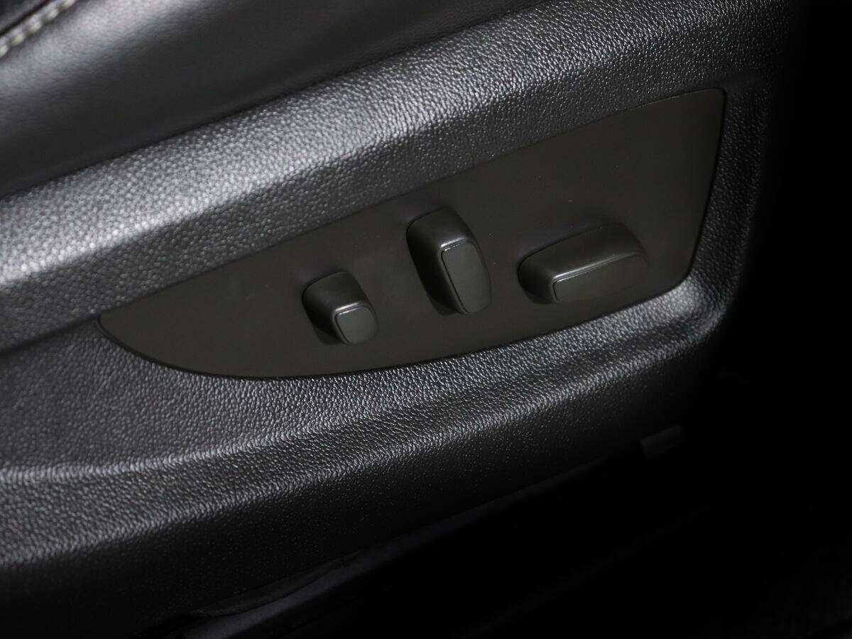 Chevrolet Tahoe с пробегом — 2016 год. Фото: #17