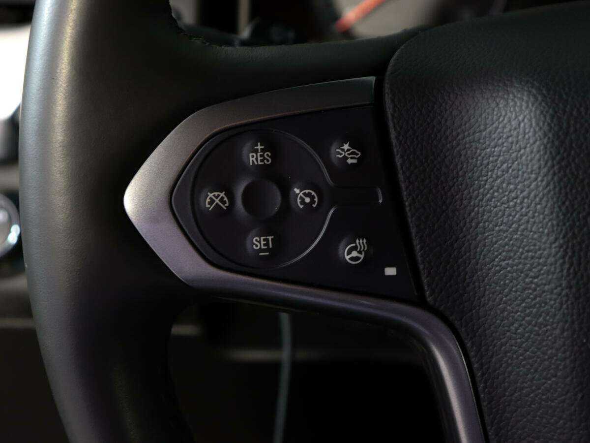 Chevrolet Tahoe с пробегом — 2016 год. Фото: #24