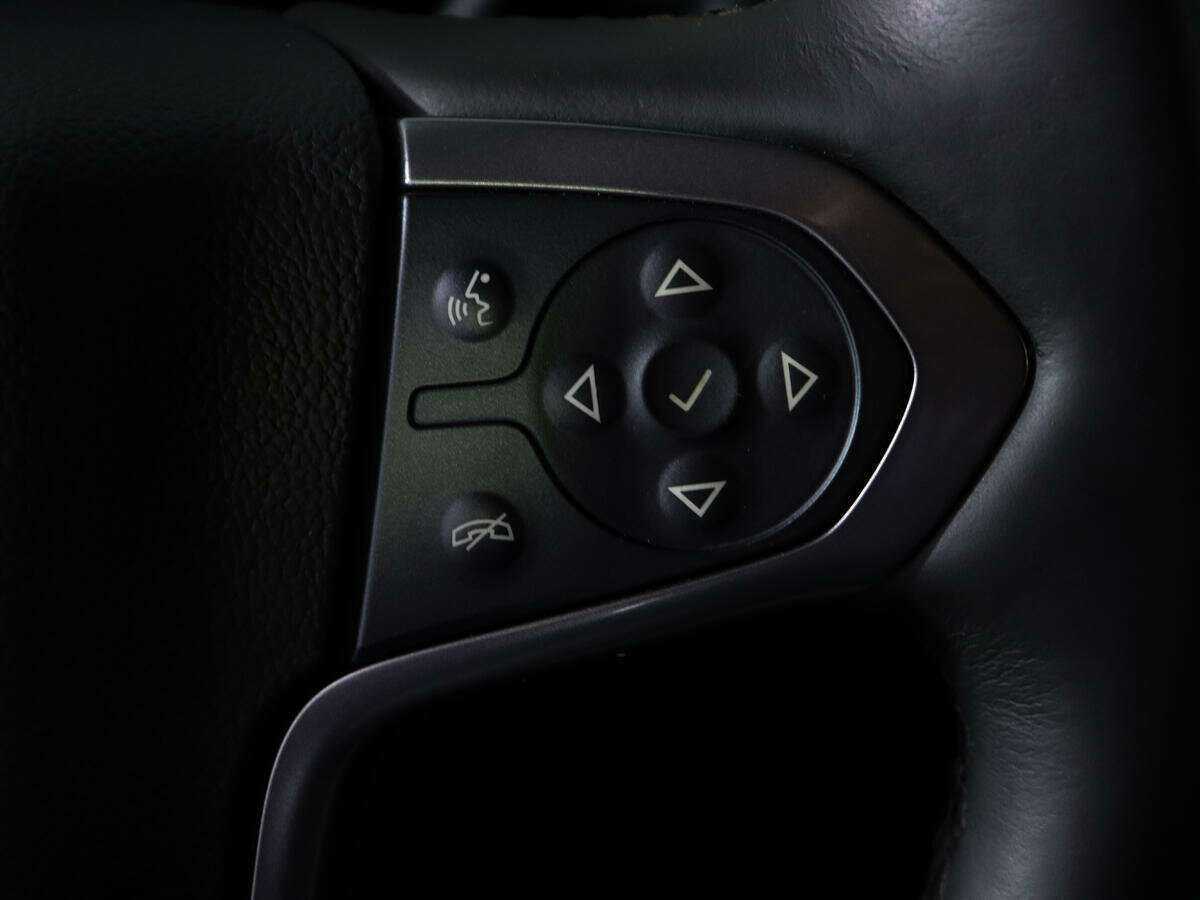 Chevrolet Tahoe с пробегом — 2016 год. Фото: #25