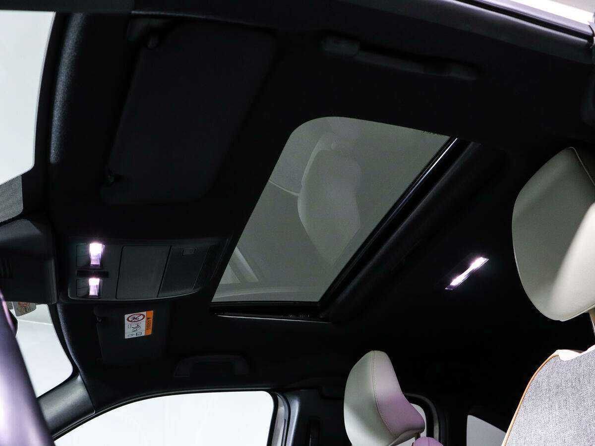 Mazda MX-30 с пробегом — 2020 год. Фото: #13