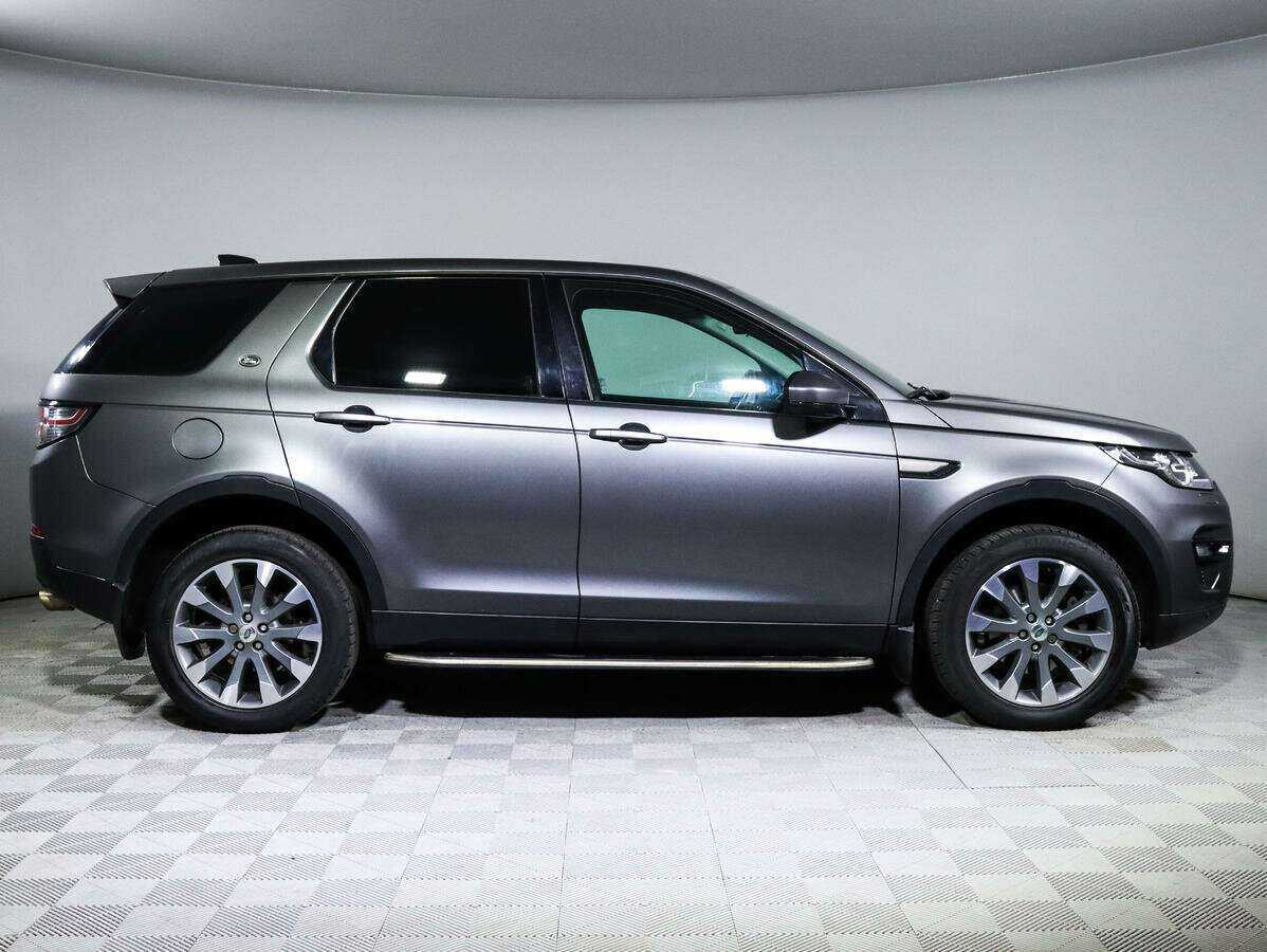 Land Rover Discovery Sport с пробегом — 2016 год. Фото: #3