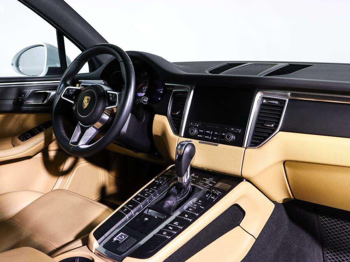 Porsche Macan с пробегом — 2017 год. Фото: #4