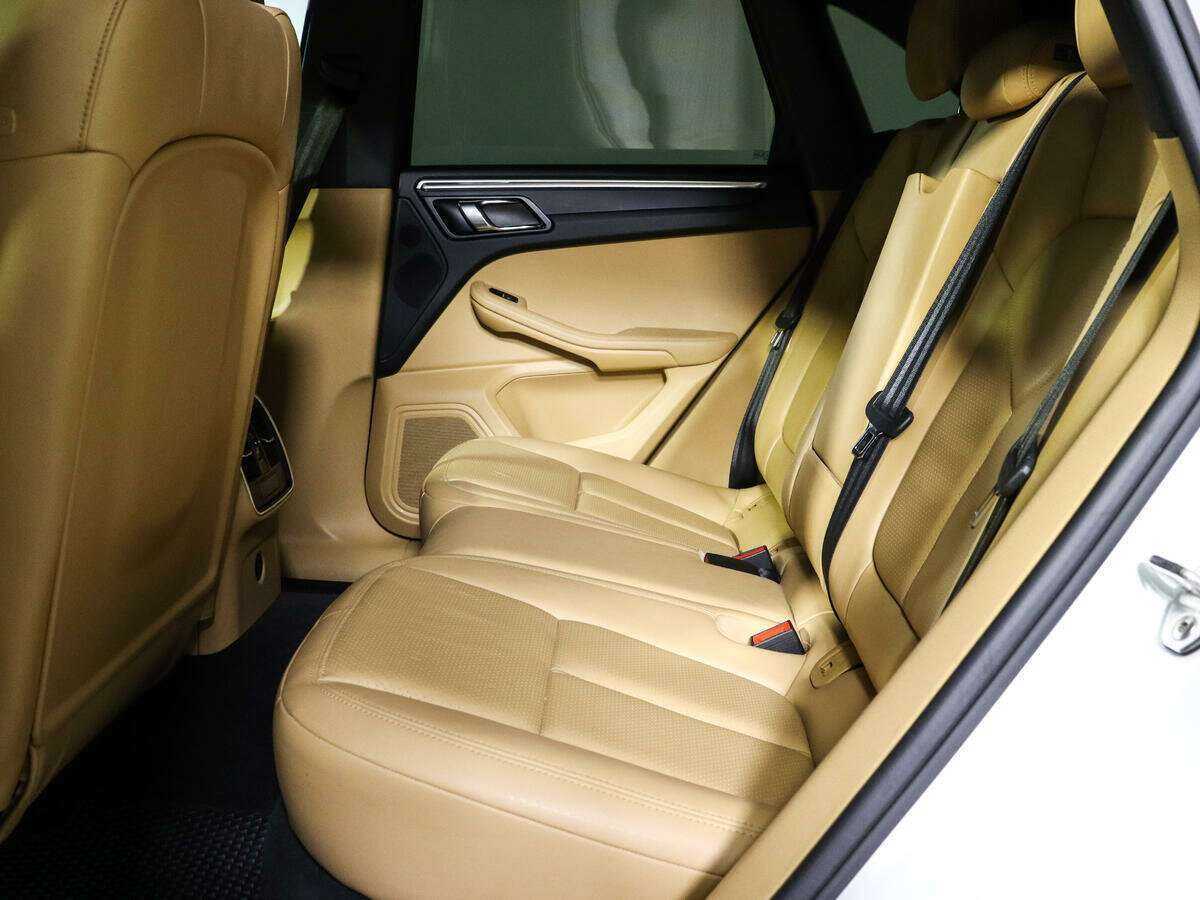 Porsche Macan с пробегом — 2017 год. Фото: #5