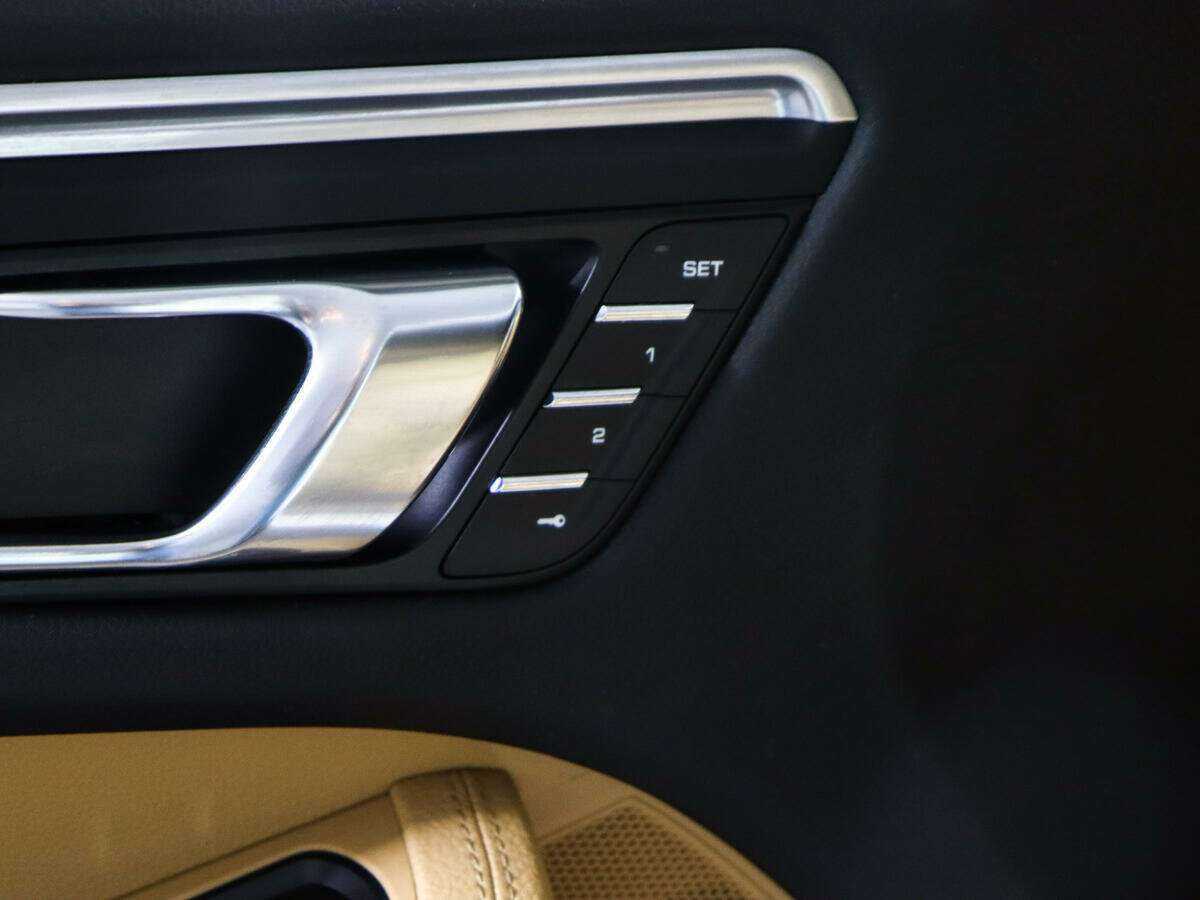 Porsche Macan с пробегом — 2017 год. Фото: #13