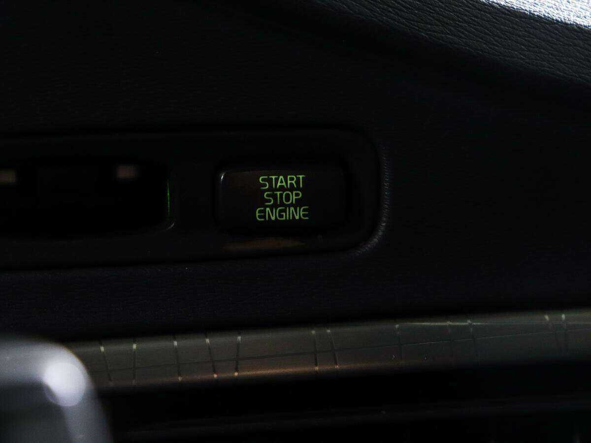 Volvo XC70 с пробегом — 2008 год. Фото: #12