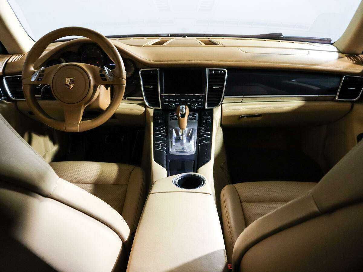Porsche Panamera с пробегом — 2013 год. Фото: #9