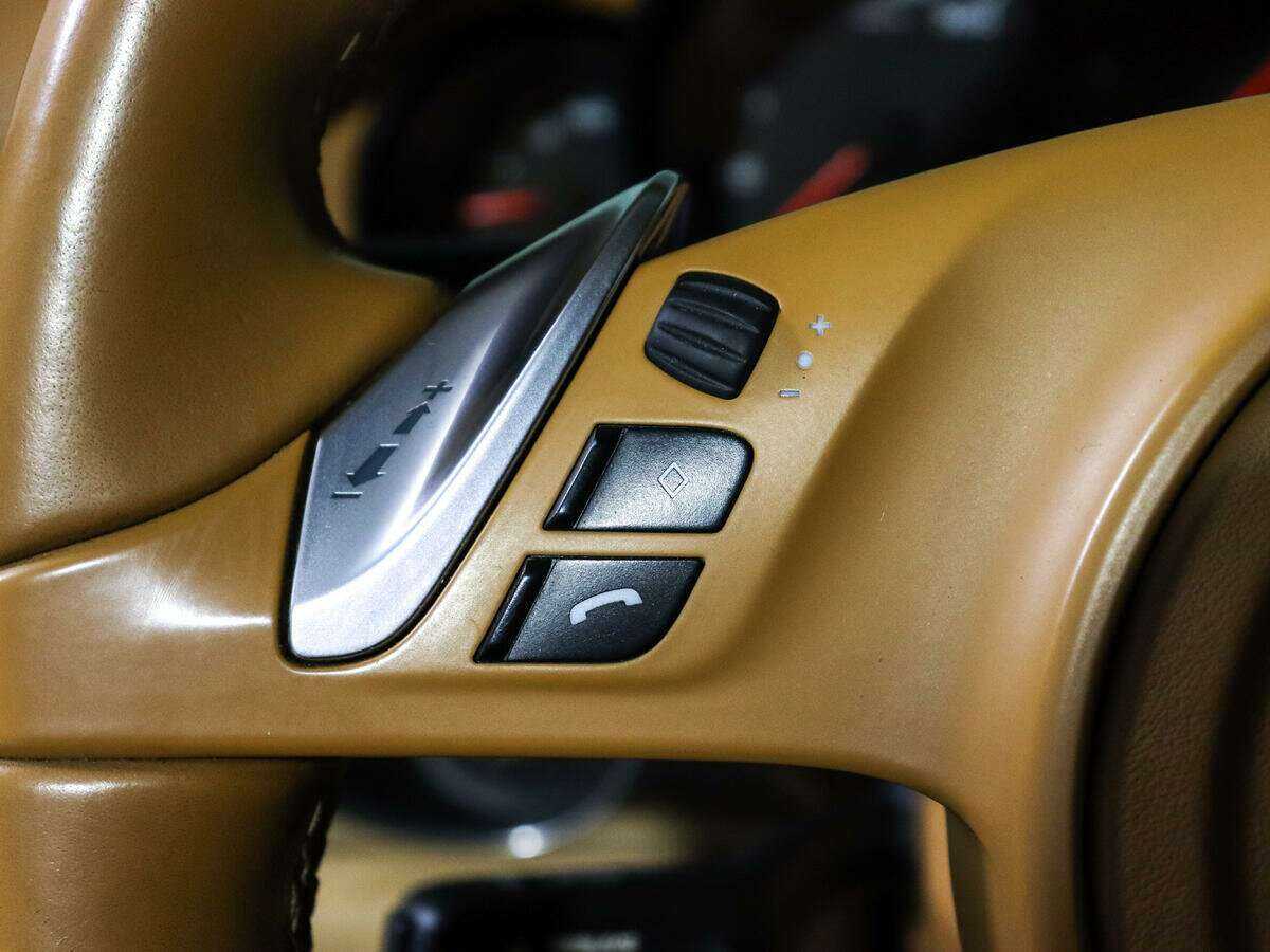 Porsche Panamera с пробегом — 2013 год. Фото: #16