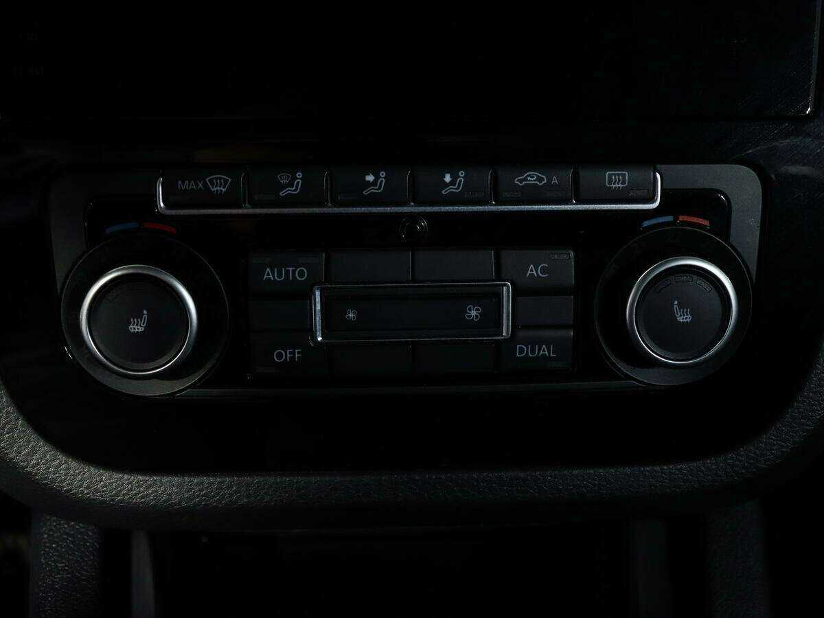 Volkswagen Scirocco с пробегом — 2011 год. Фото: #17