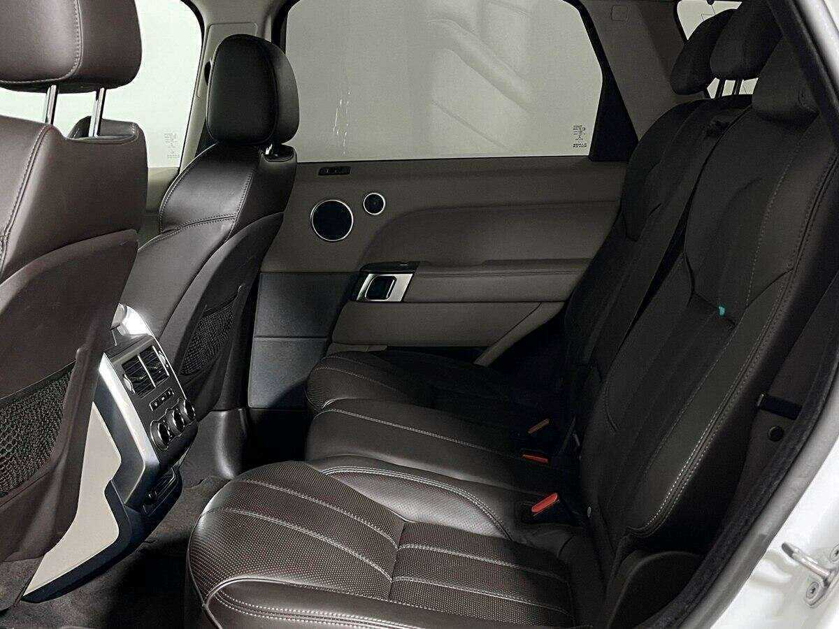 Land Rover Range Rover Sport с пробегом — 2013 год. Фото: #9