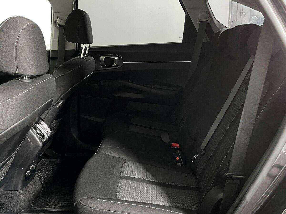 Kia Sorento с пробегом — 2021 год. Фото: #9