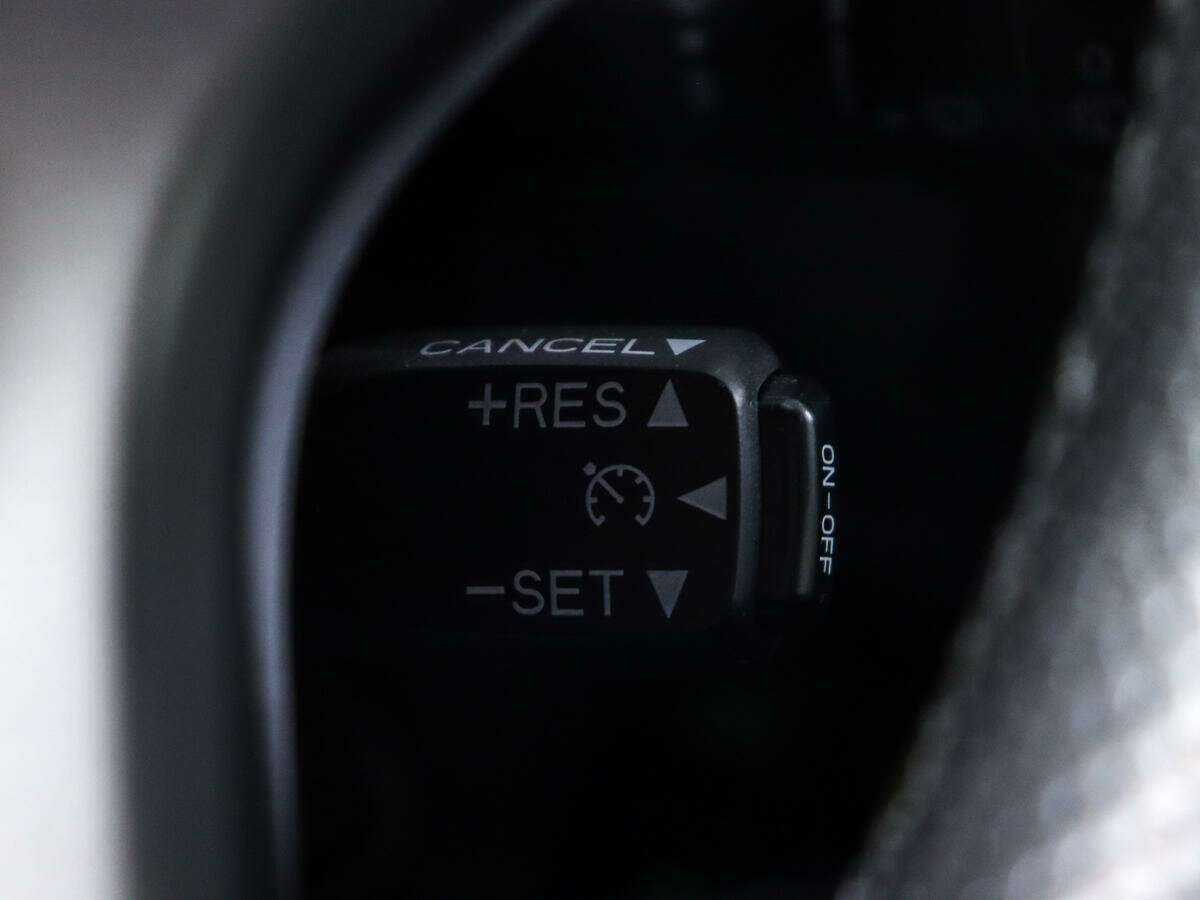 Toyota Land Cruiser Prado с пробегом — 2016 год. Фото: #13