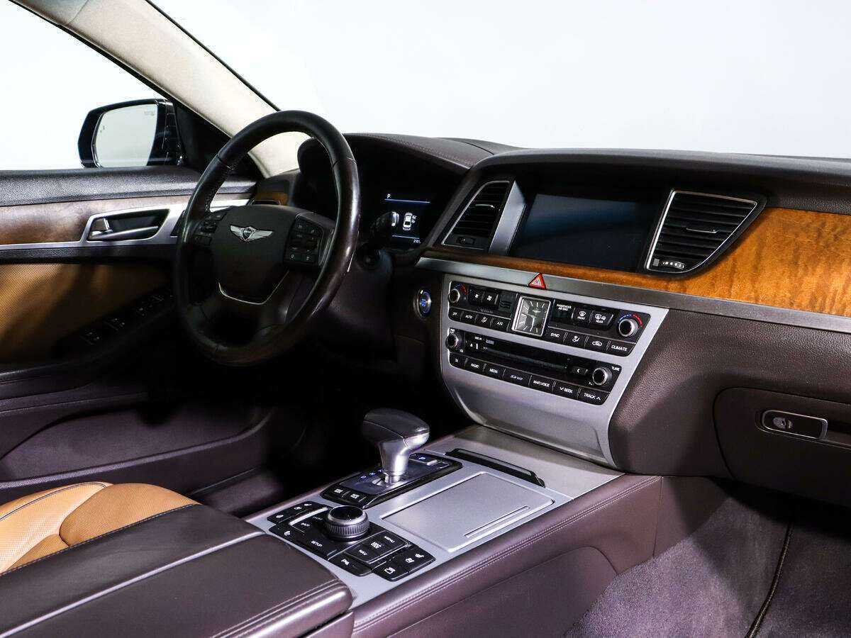Genesis G80 с пробегом — 2017 год. Фото: #7