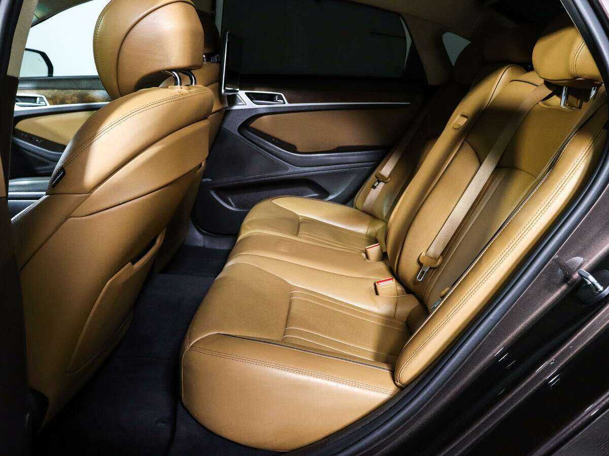 Genesis G80 с пробегом — 2017 год. Фото: #8