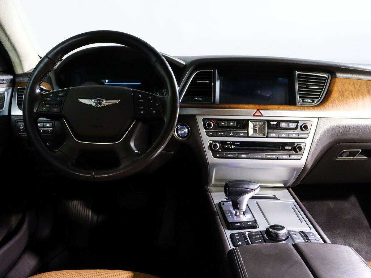 Genesis G80 с пробегом — 2017 год. Фото: #10